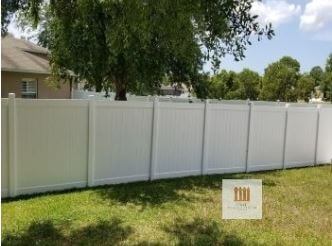 best vinyl fencing company in Spring Hill